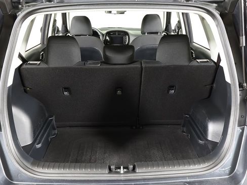 Used 2025 Kia Soul LX w/ LX Technology Package image 18