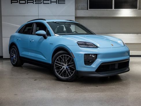 New 2025 Porsche Macan Electric image 13