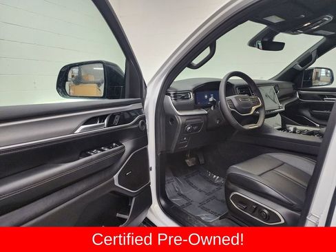 Certified 2026 Jeep Grand Wagoneer L Limited w/ 8-Passenger Seating Package AWD/4WD image 11