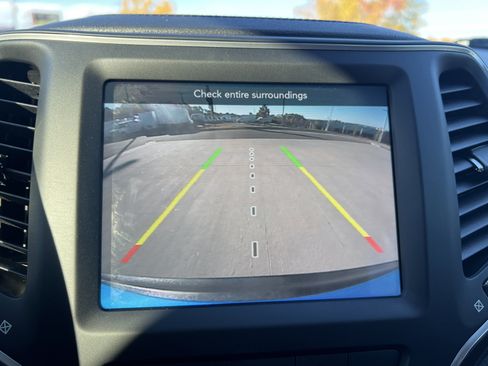 Used 2022 Jeep Cherokee Latitude image 27