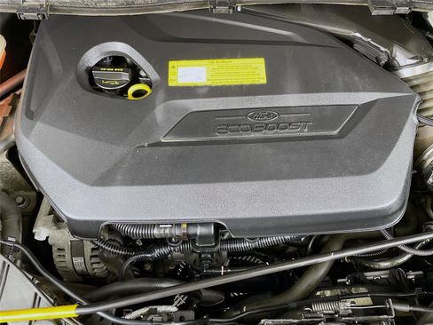 Used 2015 Ford Escape SE image 29