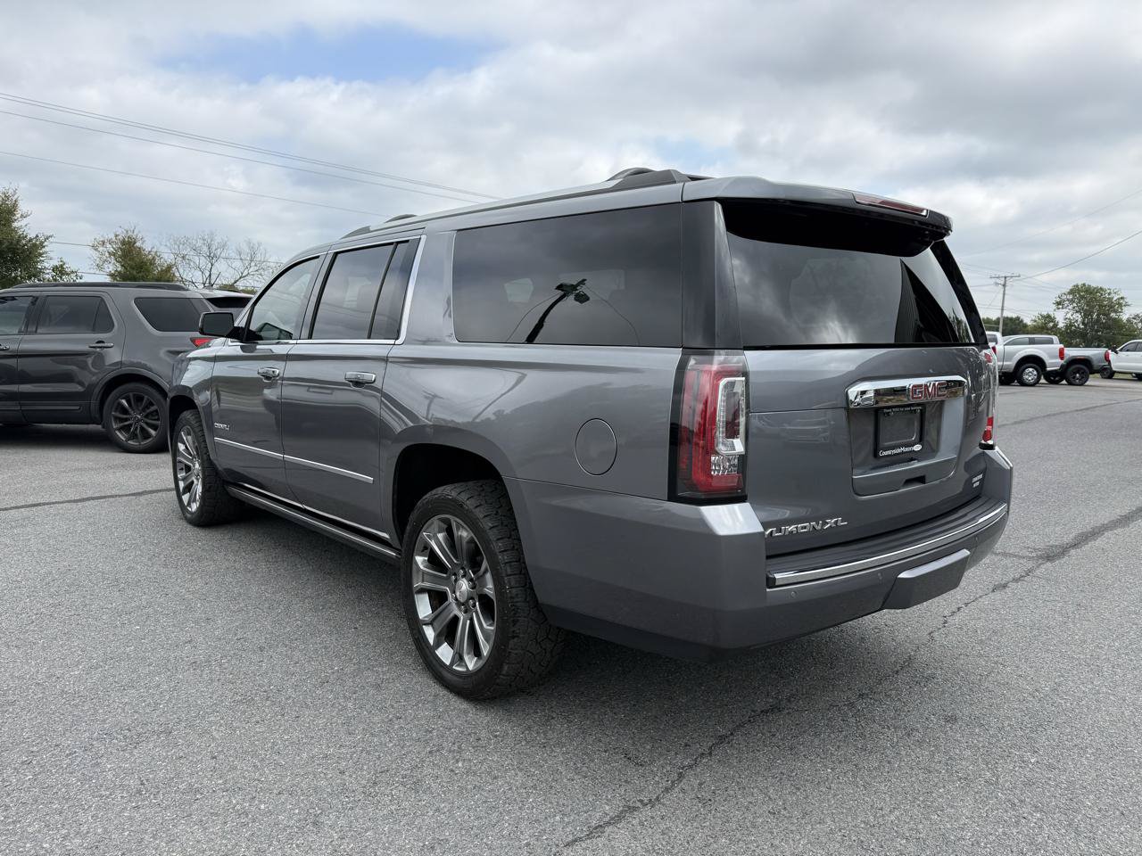 Used 2020 GMC Yukon XL Denali w/ Open Road Package AWD/4WD image 4