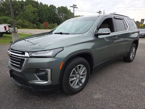 Used 2022 Chevrolet Traverse LT AWD/4WD image 3