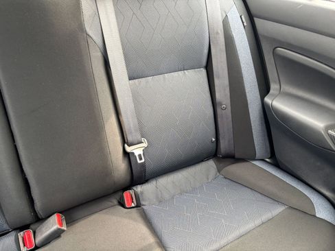 Used 2025 Nissan Versa SV FWD image 35