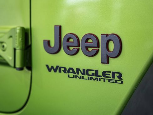 Used 2018 Jeep Wrangler Unlimited Rubicon image 14