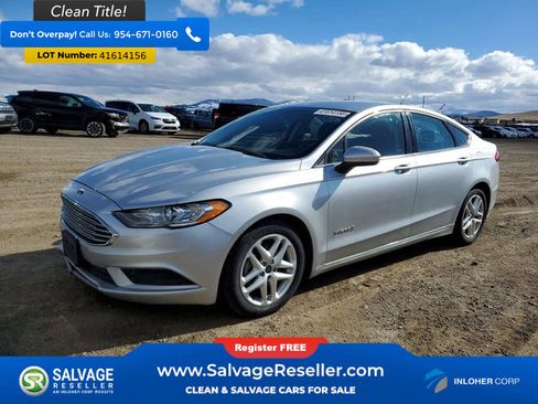 Used 2017 Ford Fusion SE image 1