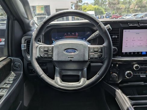 Used 2024 Ford F250 Lariat w/ Lariat Ultimate Package AWD/4WD image 11