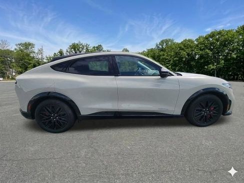 Used 2025 Ford Mustang Mach-E Premium w/ Sport Appearance Package AWD/4WD image 9