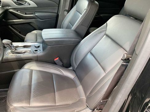 Certified 2023 Chevrolet Traverse LT w/ LPO, Floor Liner Package AWD/4WD image 18