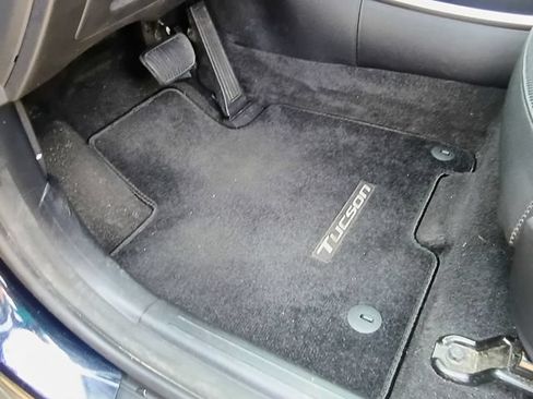 Used 2022 Hyundai Tucson Limited AWD/4WD image 30