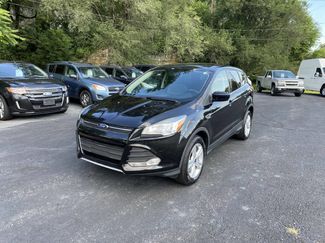 Used 2015 Ford Escape SE image 1