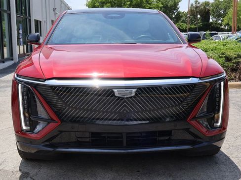Used 2024 Cadillac Lyriq Sport RWD image 11