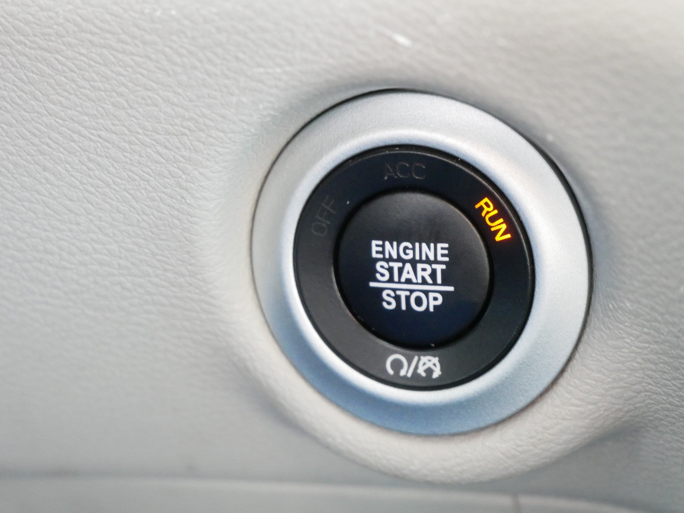Used 2023 Chrysler Pacifica Touring-L FWD image 32