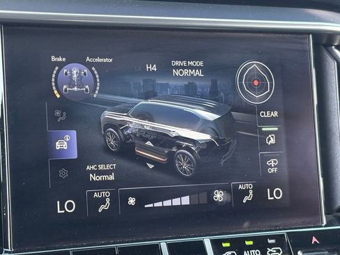 Used 2024 Lexus LX 600 4WD w/ Luxury Package image 25