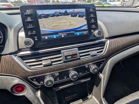 Used 2021 Honda Accord EX-L image 9
