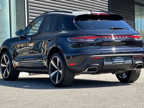 New 2026 Porsche Macan AWD/4WD image 3
