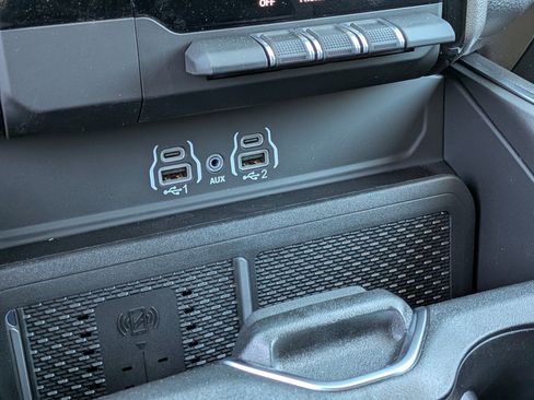 New 2026 RAM 1500 Big Horn AWD/4WD image 30