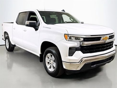 Certified 2025 Chevrolet Silverado 1500 LT image 3