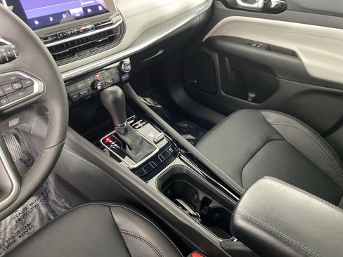 Used 2023 Jeep Compass Limited w/ Sun and Sound Group AWD/4WD image 34