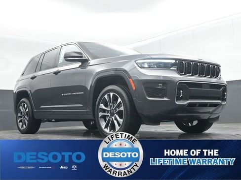 New 2025 Jeep Grand Cherokee Overland w/ Adv Protech Group III AWD/4WD image 18