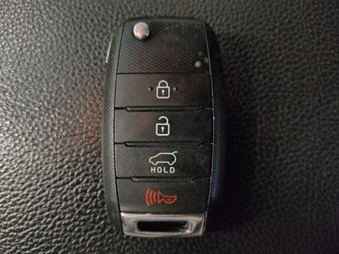 Used 2015 Kia Optima LX image 32