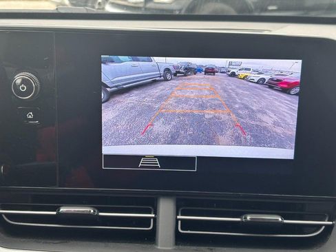 Used 2025 Chevrolet Trax LS image 25