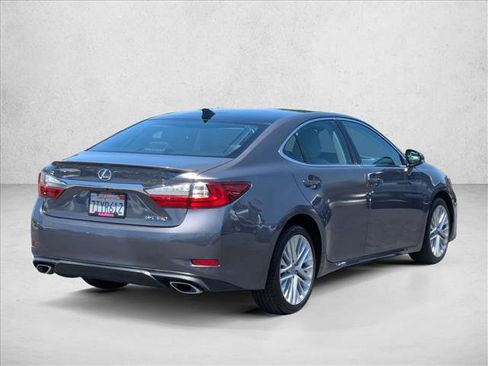 Used 2016 Lexus ES 350 w/ Luxury Package w/Wood Trim FWD image 5