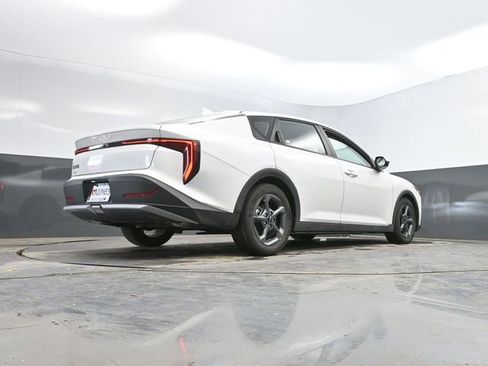 Used 2025 Kia K4 FWD image 44