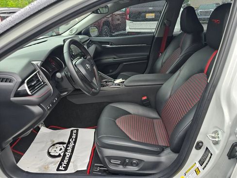 Used 2021 Toyota Camry TRD w/ TRD Package w/JBL Audio FWD image 11