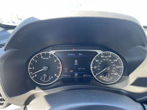 Used 2023 Nissan Altima 2.5 SV image 11