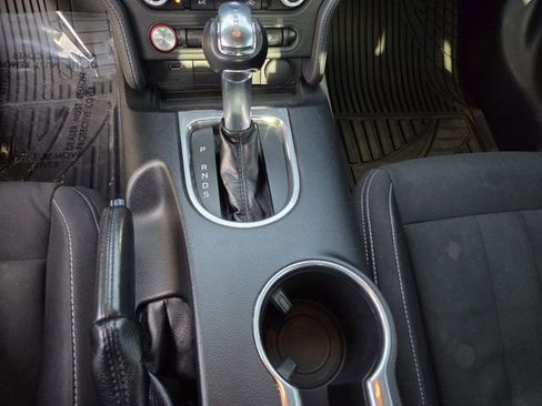 Used 2019 Ford Mustang Coupe image 11