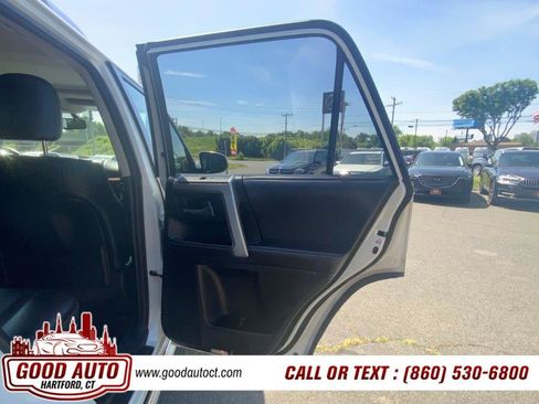 Used 2017 Toyota 4Runner Limited AWD/4WD image 15