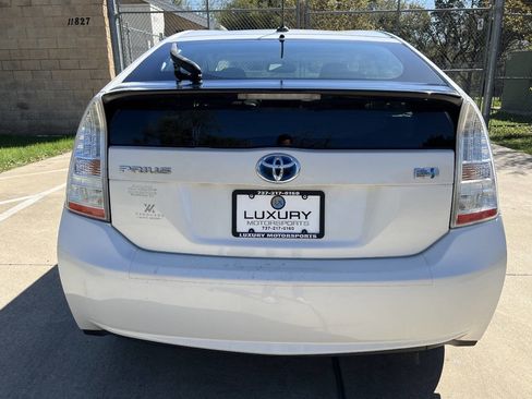 Used 2010 Toyota Prius Two image 32