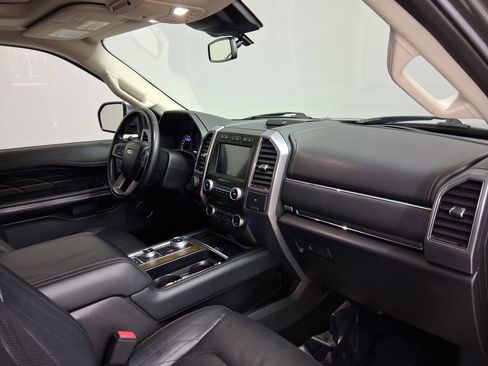 Used 2018 Ford Expedition Platinum AWD/4WD image 37