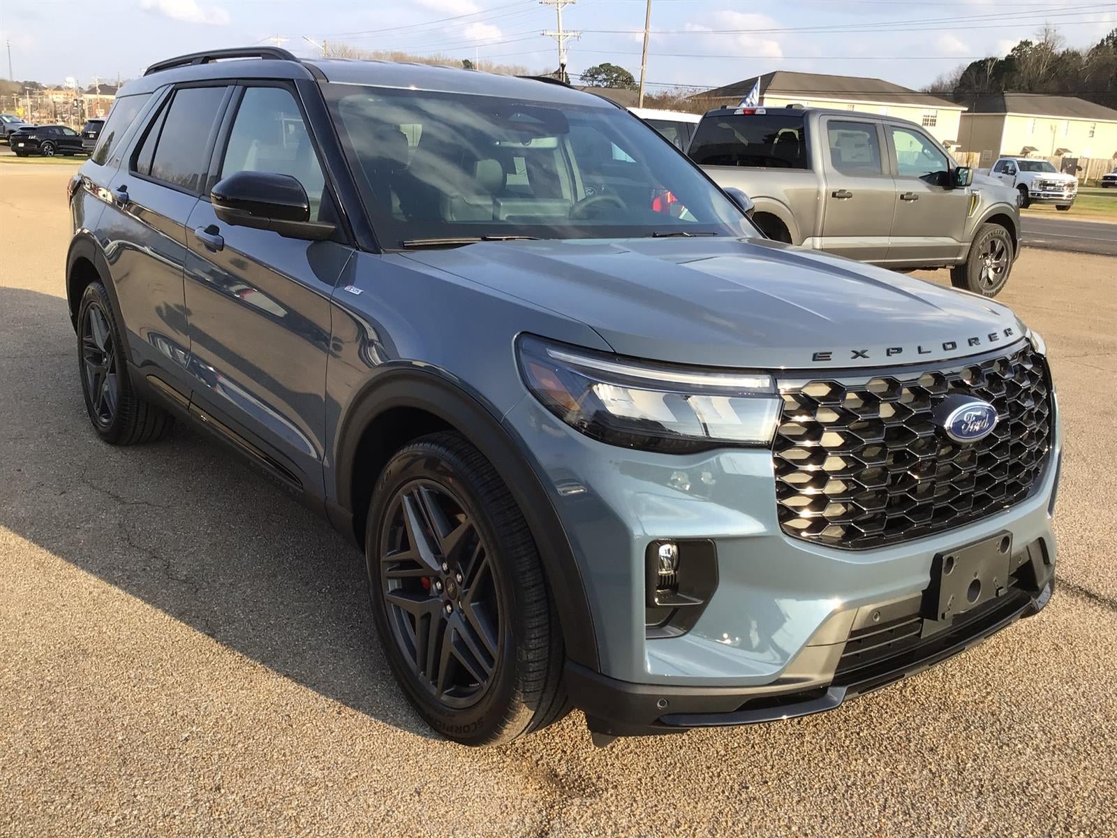 New 2026 Ford Explorer ST-Line w/ ST-Line Street Pack RWD image 7