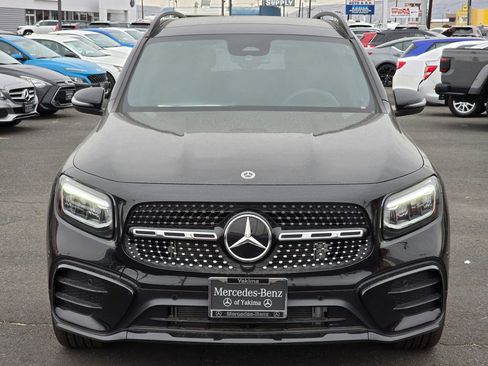 New 2024 Mercedes-Benz GLB 250 image 8