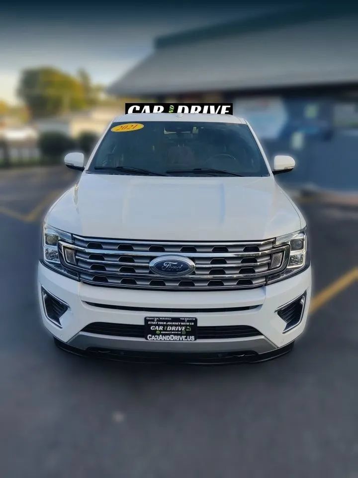 Used 2021 Ford Expedition Limited AWD/4WD image 2