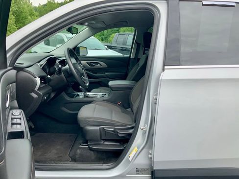 Used 2018 Chevrolet Traverse LS FWD image 16