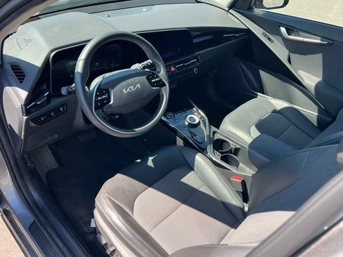 Certified 2023 Kia Niro Wind FWD image 17