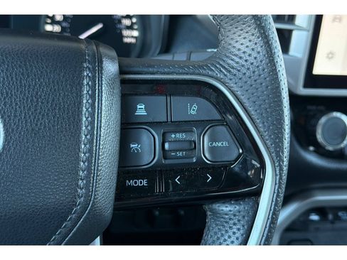Used 2023 Toyota Tundra Limited AWD/4WD image 26