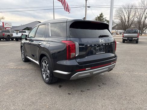 Used 2024 Hyundai Palisade Limited image 3
