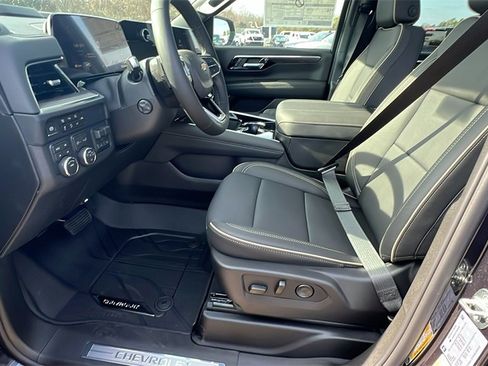 New 2026 Chevrolet Suburban Premier w/ Sun And Tow Package image 13