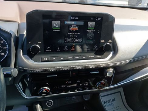 Used 2023 Nissan Rogue SL w/ SL Premium Package image 22