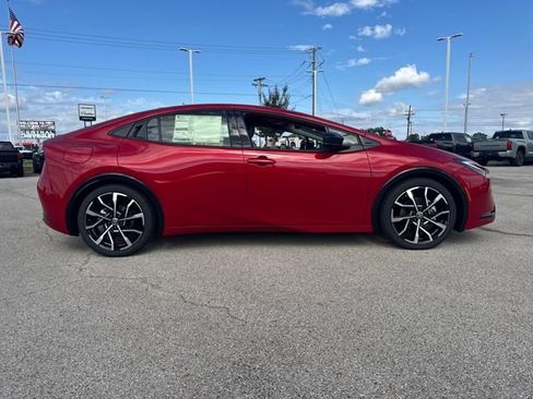 New 2026 Toyota Prius Plug-In Hybrid image 7