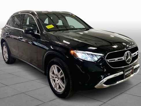 Used 2025 Mercedes-Benz GLC 300 GLC 300 image 3