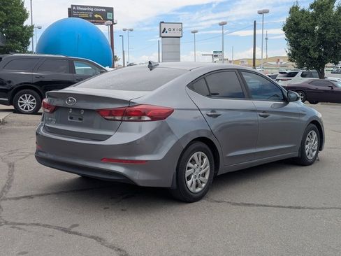 Used 2017 Hyundai Elantra SE image 3