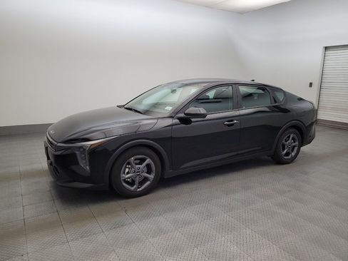 Used 2025 Kia K4 FWD image 2