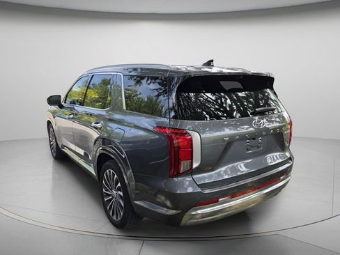 Used 2024 Hyundai Palisade Calligraphy FWD image 7