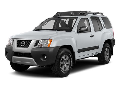 Used 2013 Nissan Xterra S image 1
