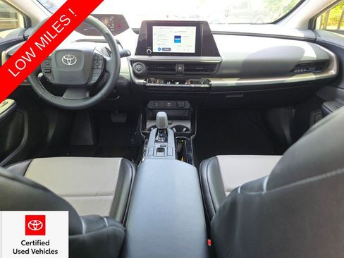 Used 2023 Toyota Prius XLE FWD image 5
